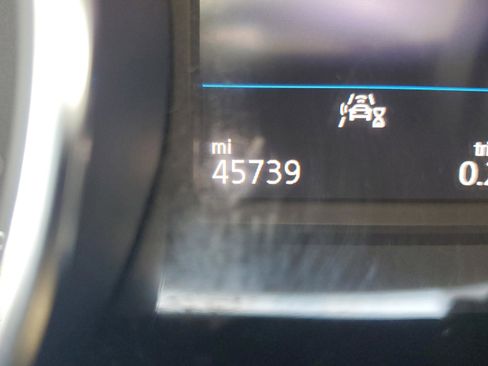 Used 2021 Volkswagen Tiguan SE image 18