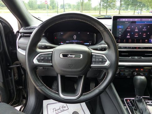 Used 2022 Jeep Compass High Altitude AWD/4WD image 24