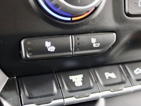 Used 2023 Chevrolet Silverado 3500 LT w/ Convenience Package image 24