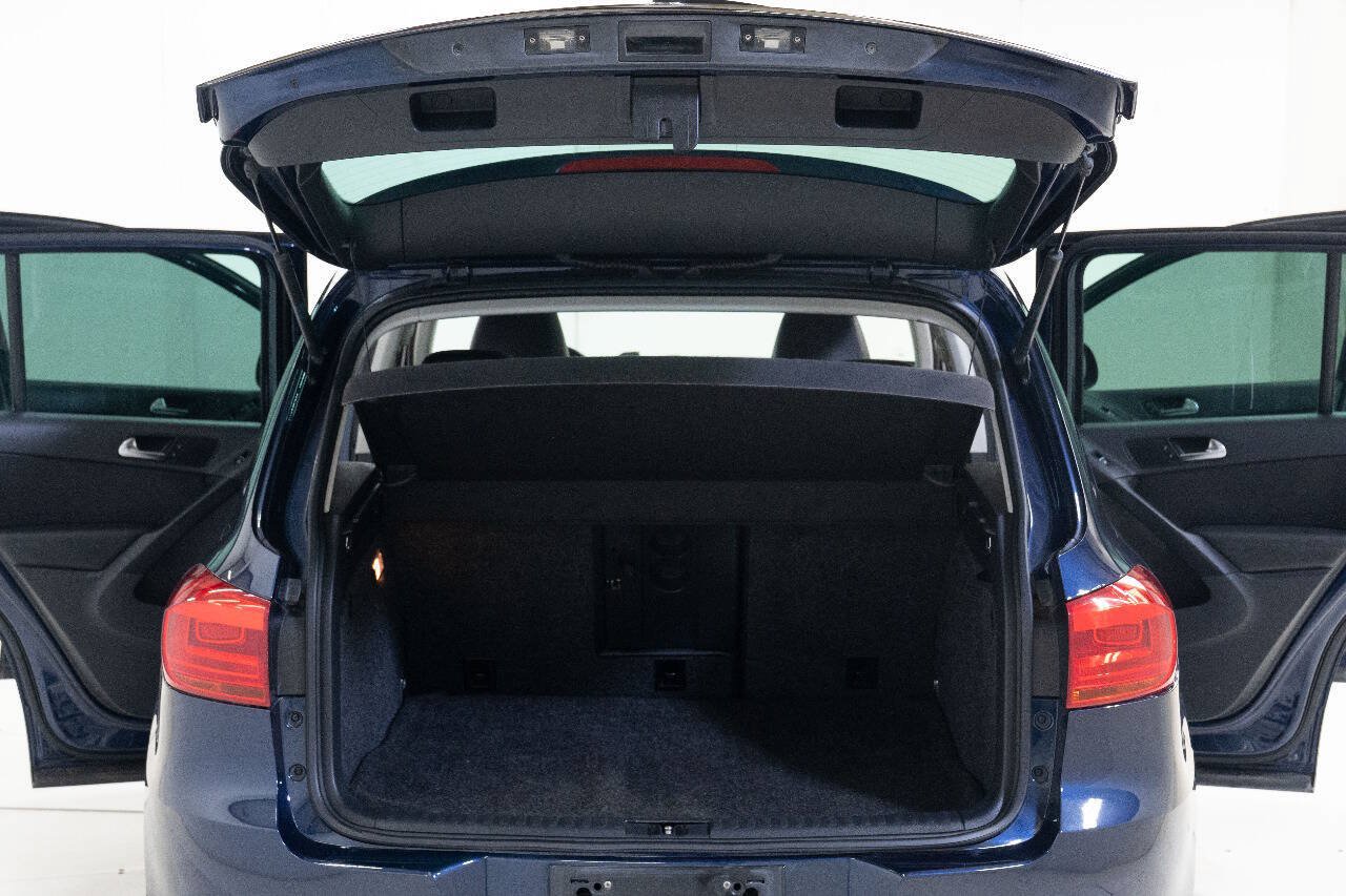 Used 2013 Volkswagen Tiguan SE FWD image 70