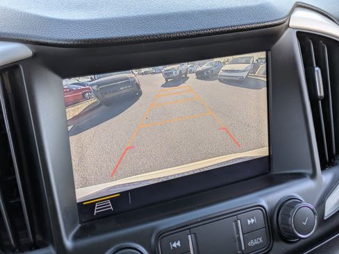 Used 2021 GMC Terrain SLT image 23