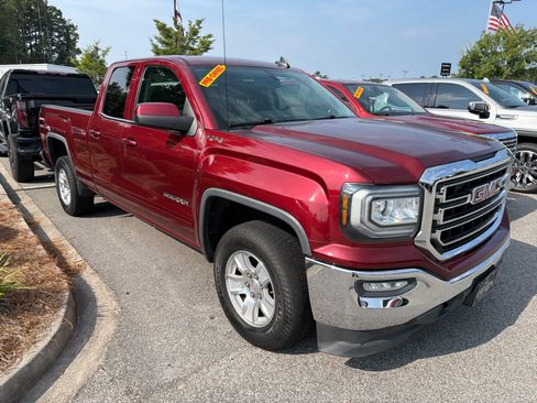 Used 2016 GMC Sierra 1500 SLE w/ SLE Value Package AWD/4WD image 3