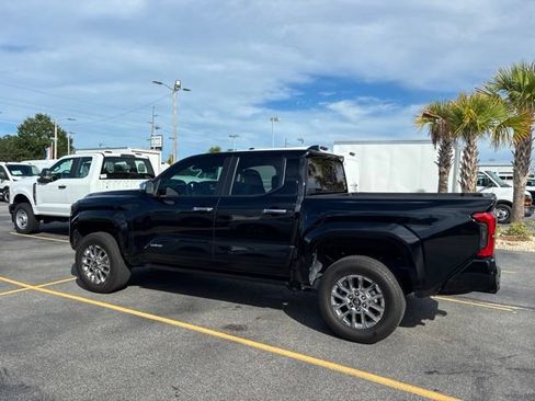 Used 2024 Toyota Tacoma Limited w/ Limited Package (LT) AWD/4WD image 6