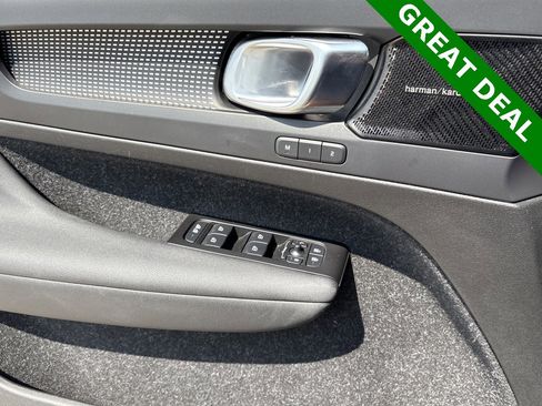 Used 2021 Volvo XC40 P8 Recharge w/ Advanced Package image 21