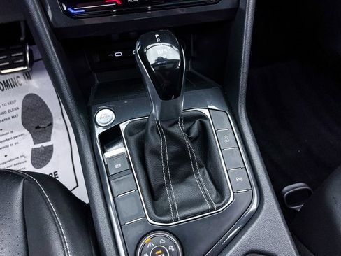 Used 2022 Volkswagen Tiguan SE R-Line image 26