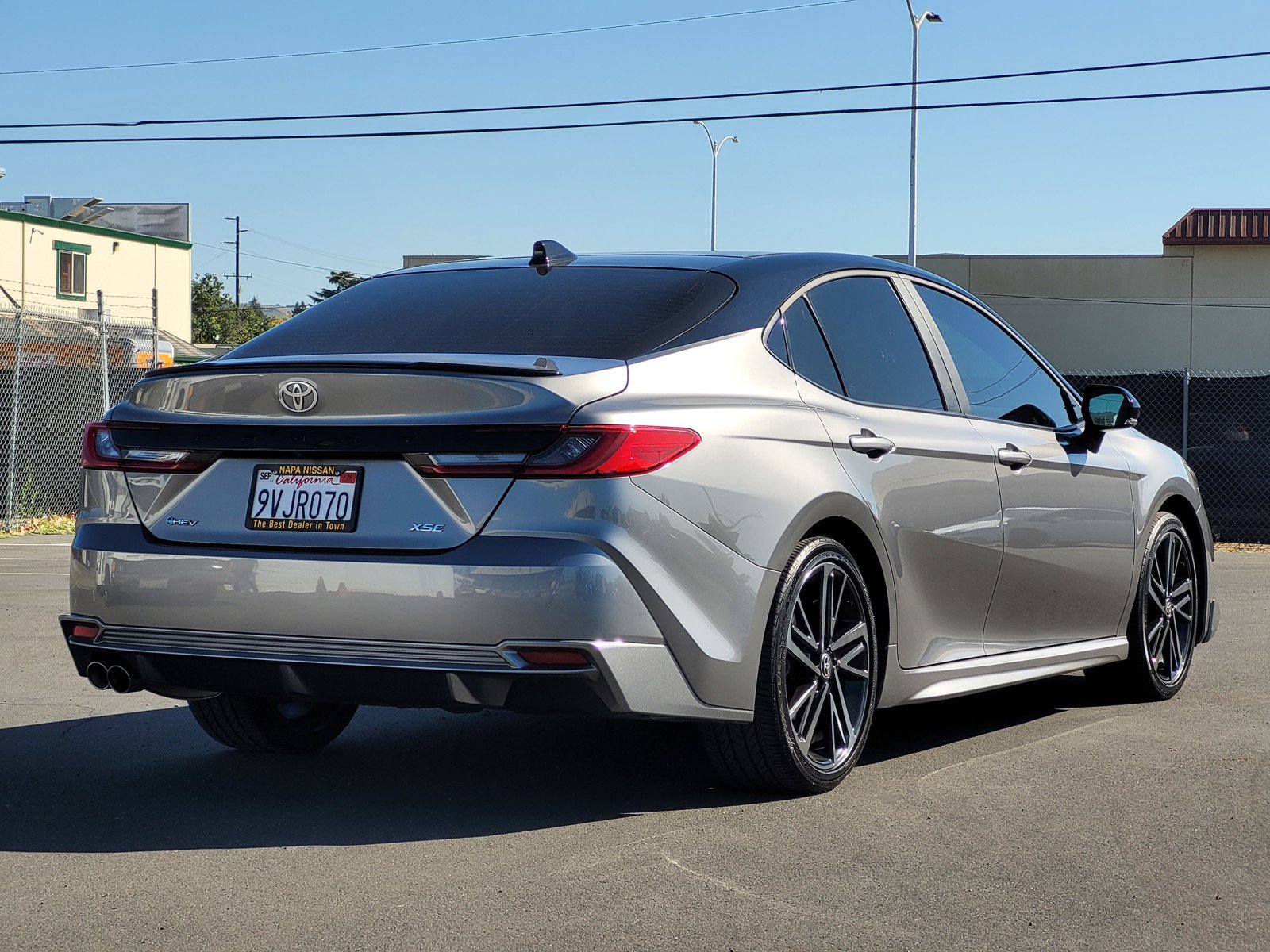 Used 2025 Toyota Camry XSE FWD image 4