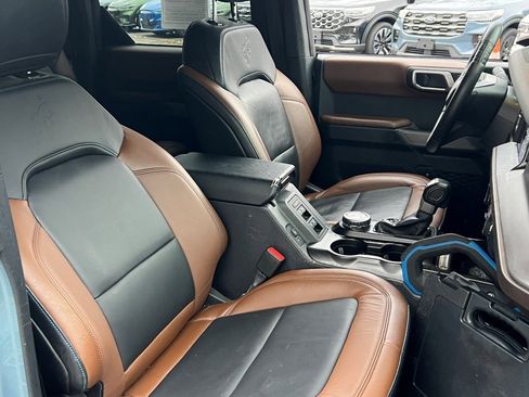 Used 2022 Ford Bronco Outer Banks image 10