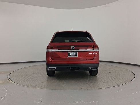 Used 2024 Volkswagen Atlas SE image 10