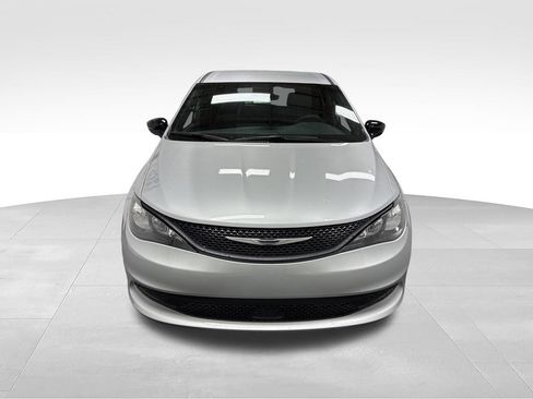 New 2026 Chrysler Voyager LX FWD image 2
