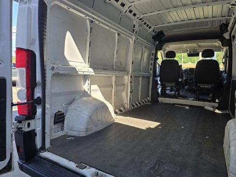 Used 2023 RAM ProMaster 2500 FWD image 16