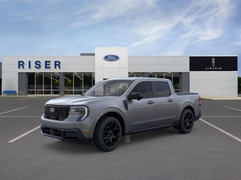 New 2025 Ford Maverick Lariat w/ Black Appearance Package image 1