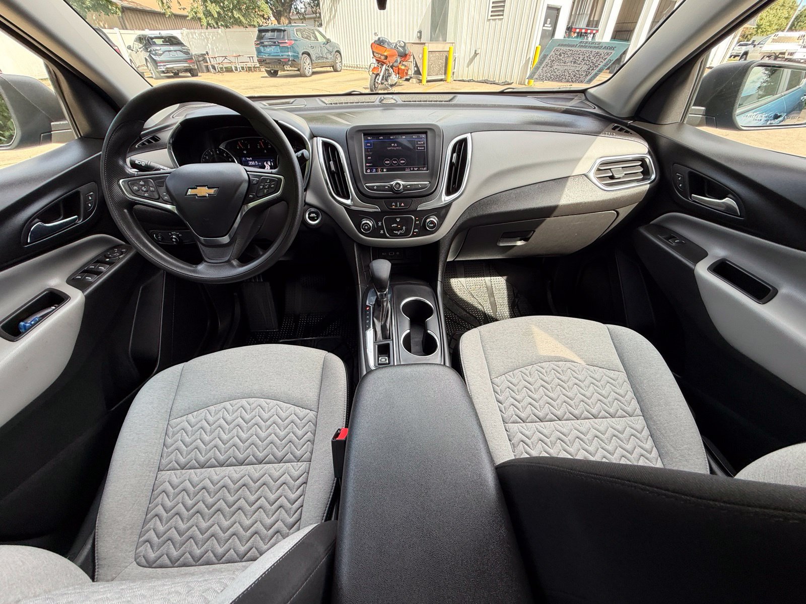 Used 2024 Chevrolet Equinox LS w/ LS Convenience Package FWD image 19