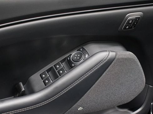 Used 2025 Ford Mustang Mach-E Premium AWD/4WD image 21