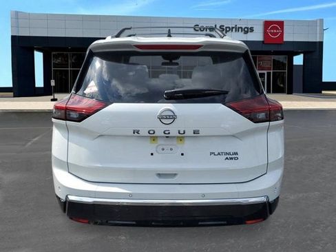 New 2026 Nissan Rogue Platinum AWD/4WD image 4