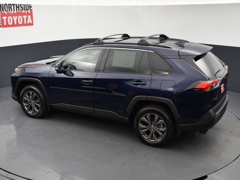 Used 2023 Toyota RAV4 XLE Premium AWD/4WD image 22
