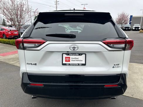 Used 2025 Toyota RAV4 XSE w/ Weather Package image 4