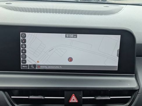 Used 2024 Kia Seltos EX FWD image 22