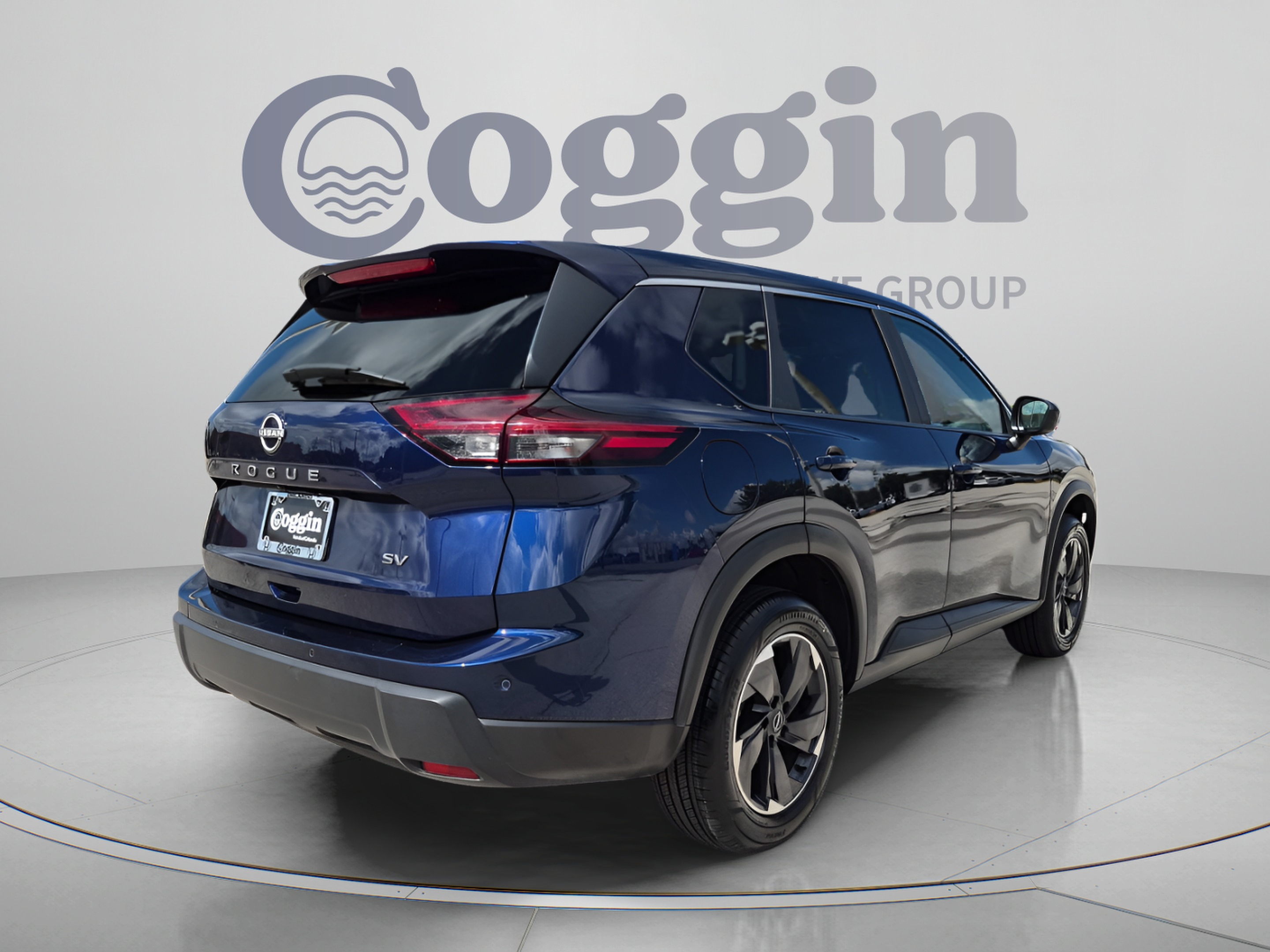 Used 2024 Nissan Rogue SV FWD image 6