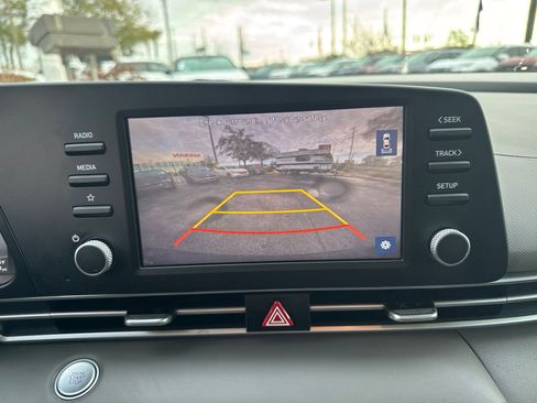 Used 2023 Hyundai Elantra SEL image 20