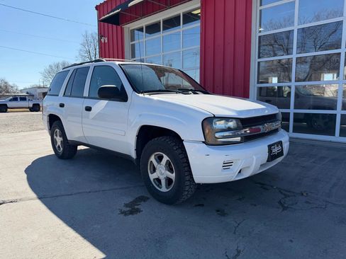 Used 2006 Chevrolet TrailBlazer LS w/ LS Preferred Equipment Group image 2