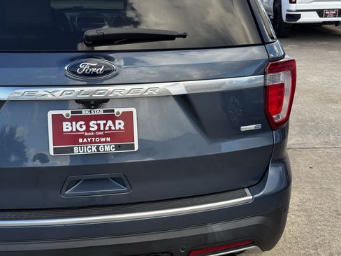 Used 2019 Ford Explorer Platinum AWD/4WD image 10