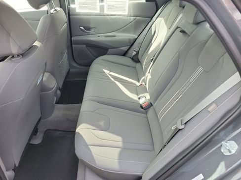 Certified 2025 Hyundai Elantra SEL image 19