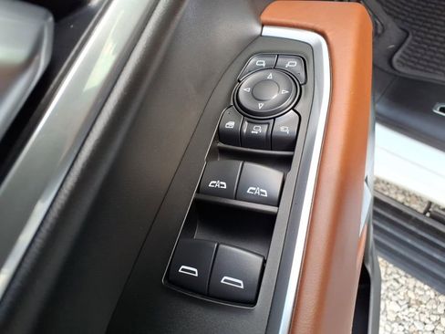 Used 2025 GMC Sierra 3500 Denali Ultimate AWD/4WD image 29