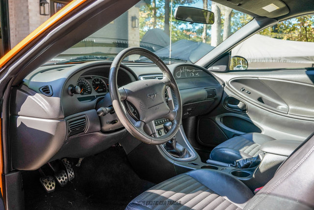 Used 2004 Ford Mustang Mach 1 RWD image 47