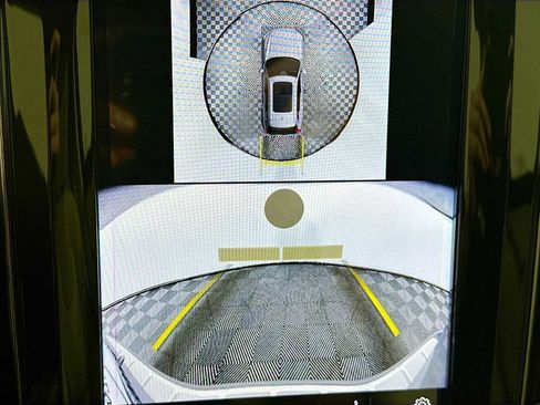 Used 2025 Volvo XC60 B5 Plus w/ Protection Package Premier image 14