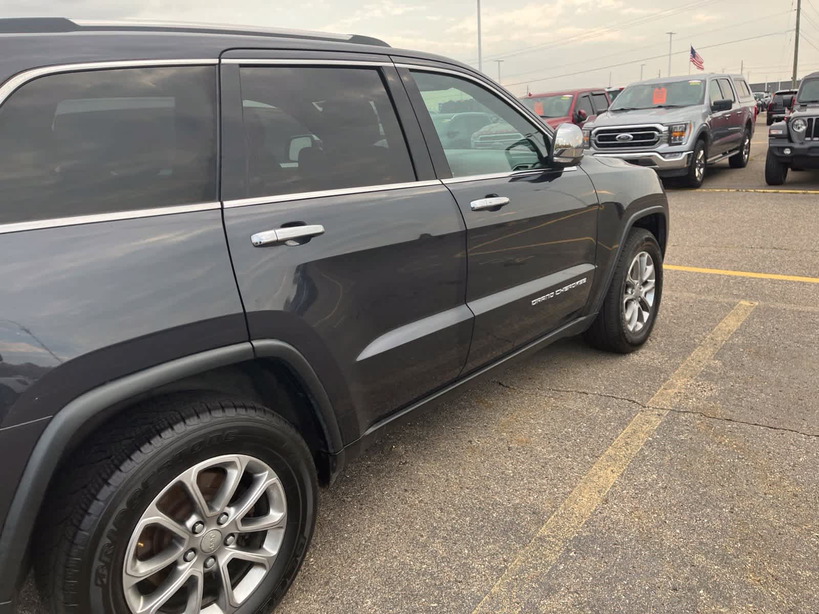 Used 2015 Jeep Grand Cherokee Limited AWD/4WD image 17