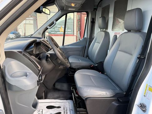 Used 2018 Ford Transit 250 148 High Roof image 22