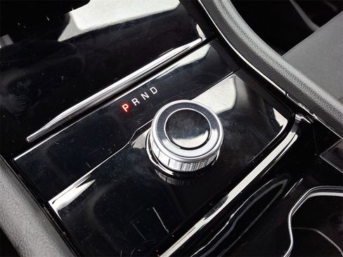 Used 2023 Jeep Grand Cherokee Laredo image 15