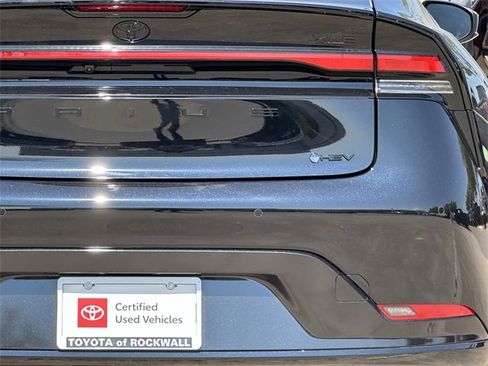 Certified 2025 Toyota Prius AWD image 6