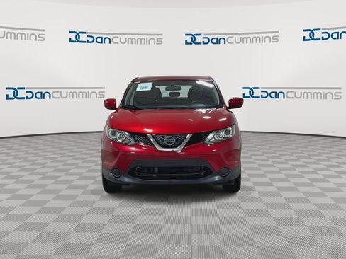 Used 2018 Nissan Rogue Sport S FWD image 3