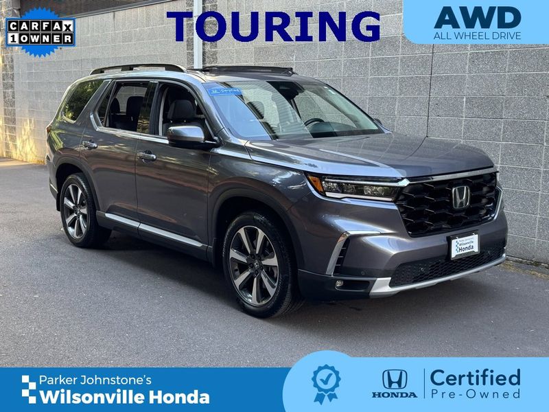 Certified 2025 Honda Pilot Touring image 1
