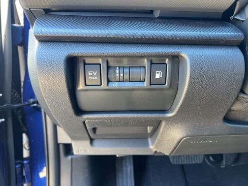 New 2026 Subaru Crosstrek 2.5i Limited image 12