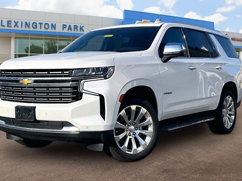 Used 2024 Chevrolet Tahoe Premier image 2
