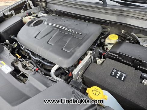 Used 2017 Jeep Cherokee Overland w/ Technology Group image 22