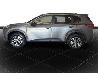 Used 2022 Nissan Rogue SV FWD video 2