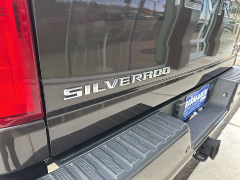 Used 2020 Chevrolet Silverado 3500 High Country w/ Z71 Off-Road Package image 8