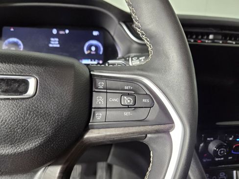 Certified 2024 Jeep Grand Cherokee L Limited w/ Luxury Tech Group II image 19