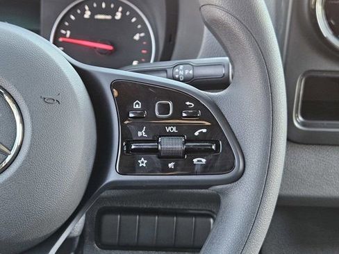 Used 2024 Mercedes-Benz Sprinter 2500 image 17