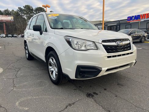 Used 2017 Subaru Forester 2.5i image 3