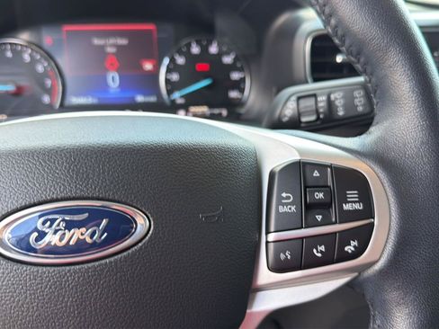 Used 2022 Ford Explorer XLT w/ Equipment Group 202A RWD image 23