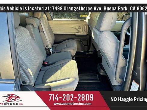 Used 2021 Toyota Sienna LE w/ LE Plus Package FWD image 22