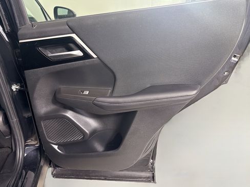 Used 2023 Mitsubishi Outlander ES image 28