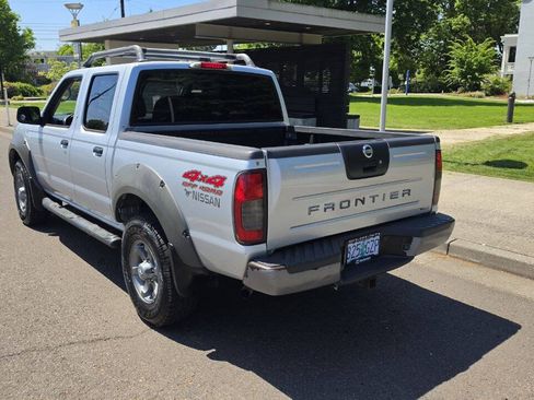 Used 2002 Nissan Frontier XE AWD/4WD image 7