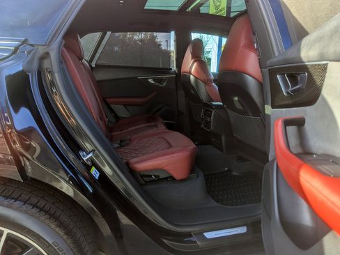 Used 2023 Audi SQ8 Premium Plus image 34