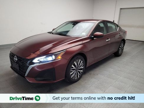 Used 2023 Nissan Altima 2.5 SV image 1