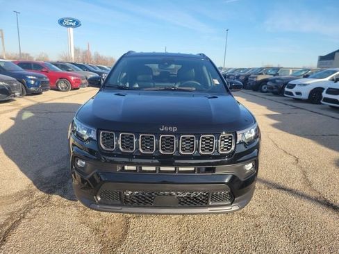 New 2026 Jeep Compass Latitude image 17